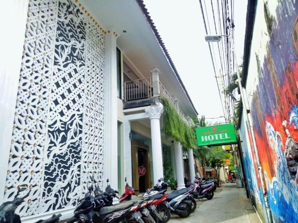 Malioboro Garden Hotel Yogyakarta Exterior foto
